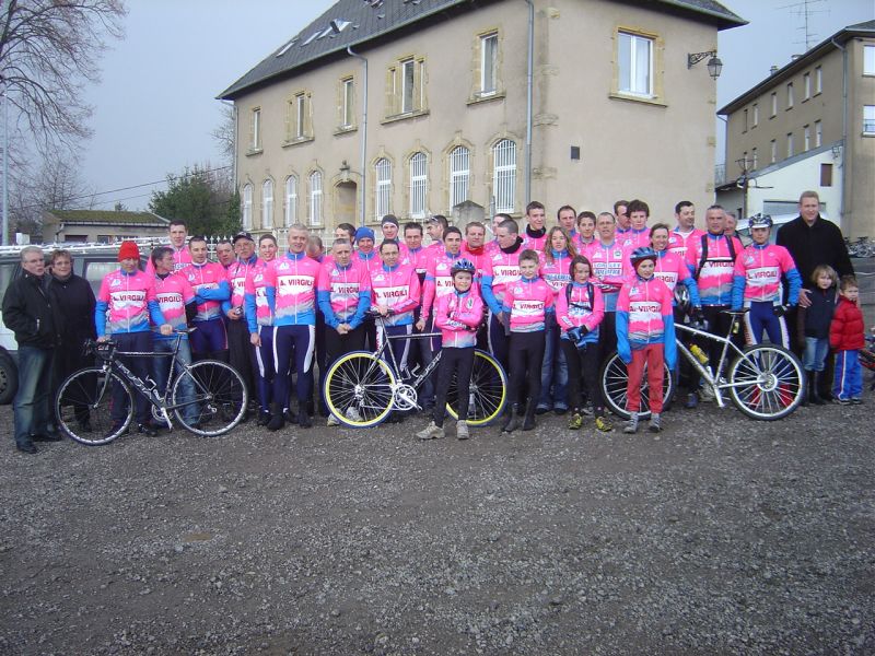 gal/Saison_2006/equipes_coureurs_2006/Copie de Coureurs 2006 003.jpg